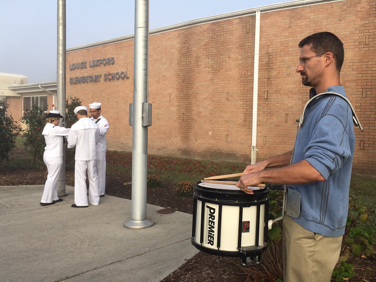 Registraaawr's tweet photo. Kicking off #FleetWeek2016 with colors this morning @LuxfordES :) Thank you to the sailors who joined us to spend time with our students! https://t.co/idp4oVTUMY