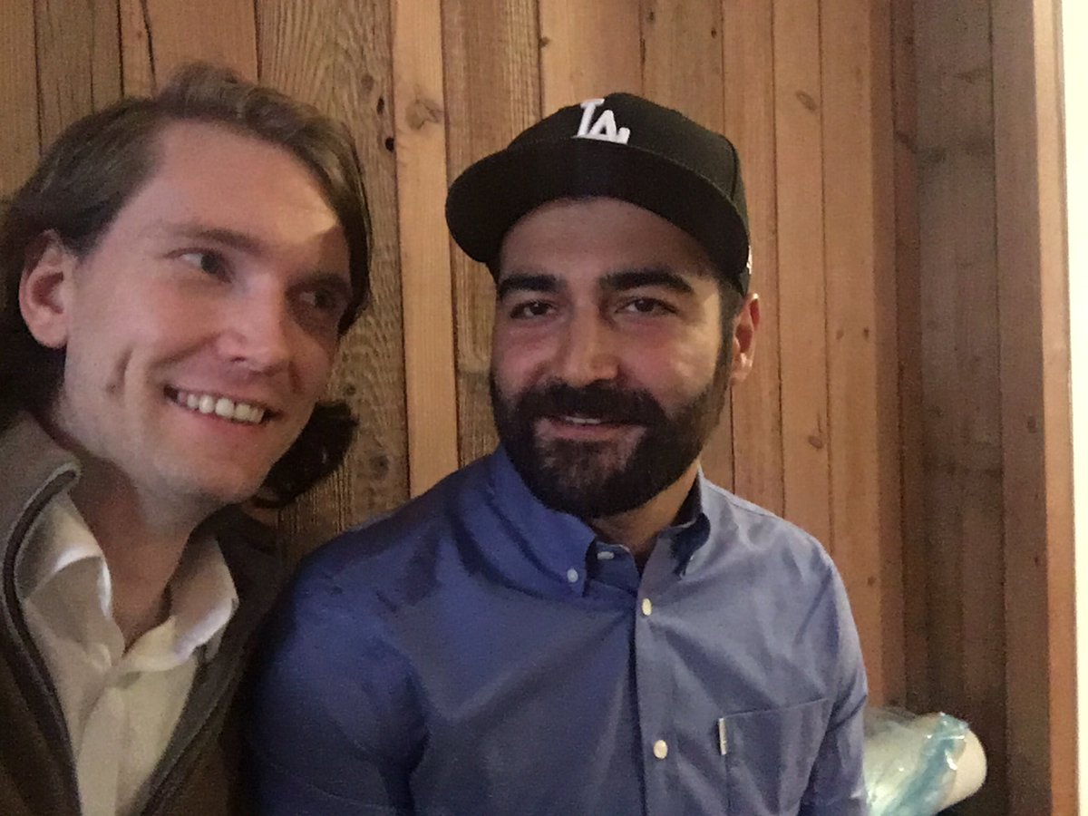 gruenderschmied's tweet photo. Großartiger Gründer Stammtisch mit Bastel-Action zum Thema Produktinnovation💡😊 #startup #innovation #lebelieberinnovativ https://t.co/rYR19Kx1LF