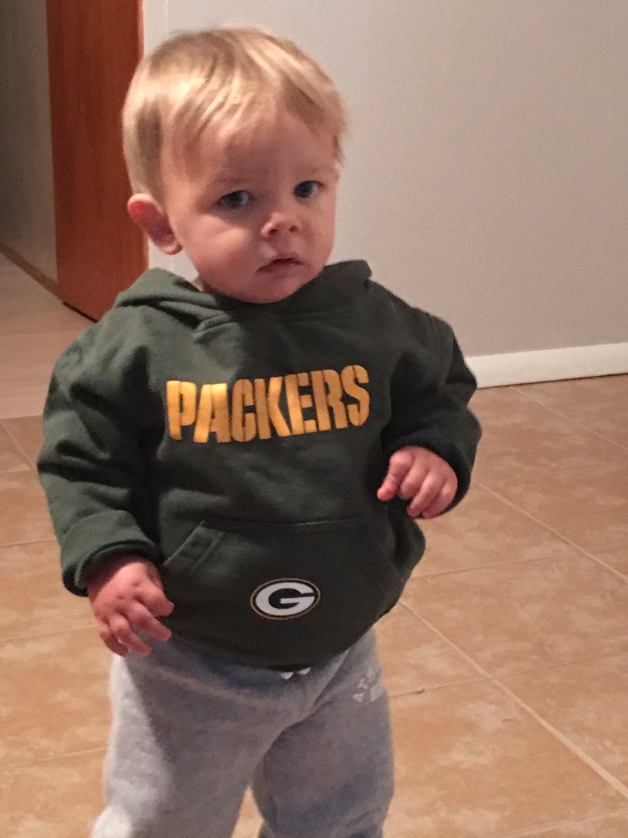 AliCat_15's tweet photo. Cutest Packers fan there ever was! #Packersbabe #greenandyellow https://t.co/zq3wboSn96