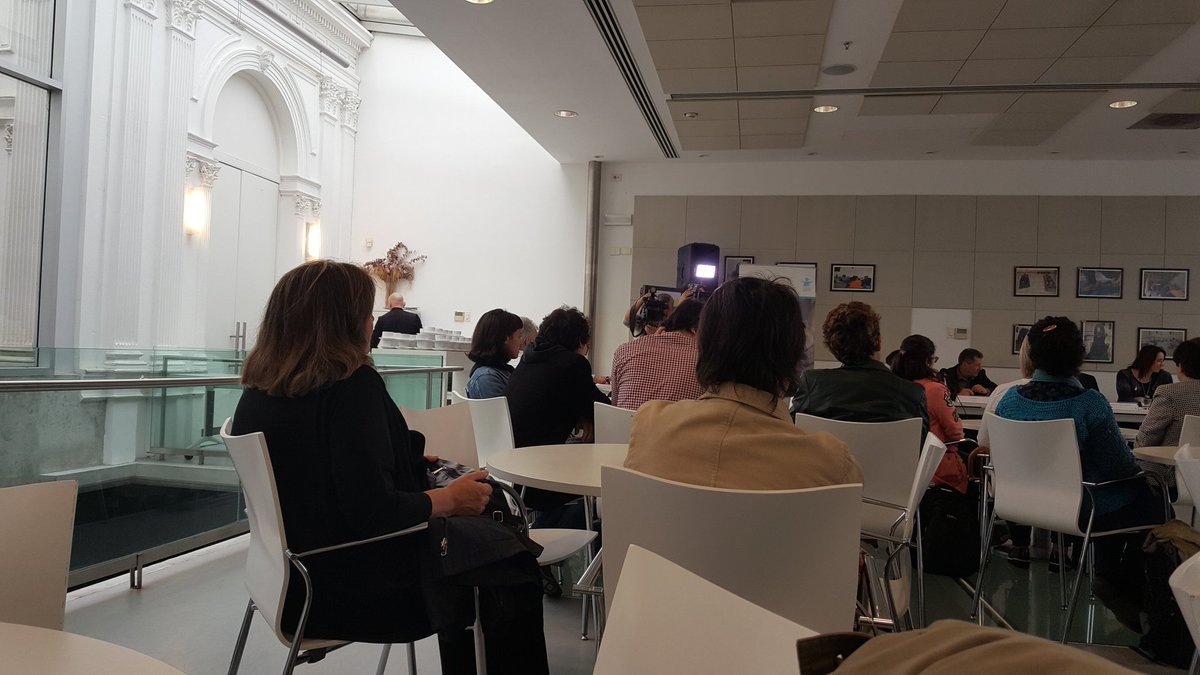 NelVillarreal's tweet photo. Lanzamiento #YogayValores en cárceles @IIDHSuramerica fortalecemos con @SDHuruguay en "DDHH y espiritualidad @caro_garcia10 @CooperacionESP https://t.co/aufXL1mVSe