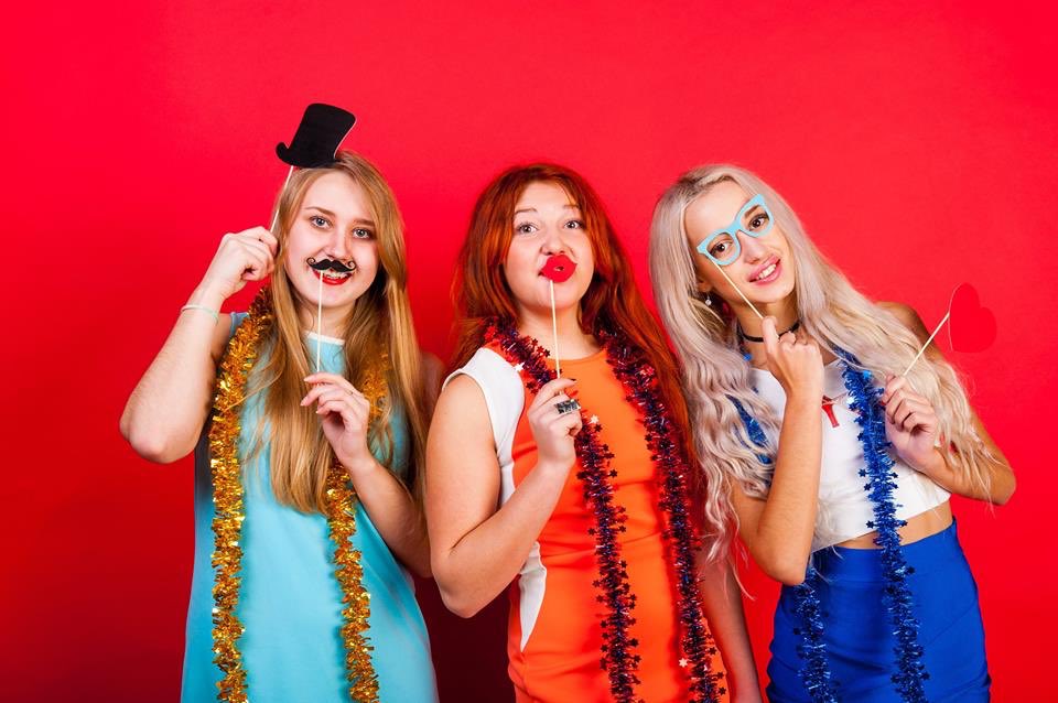 Get Snapbooth on your iPad for free, throw a party, share the memories! #ThursdayThoughts #photobooth #Wedding #party #freeapp #photography