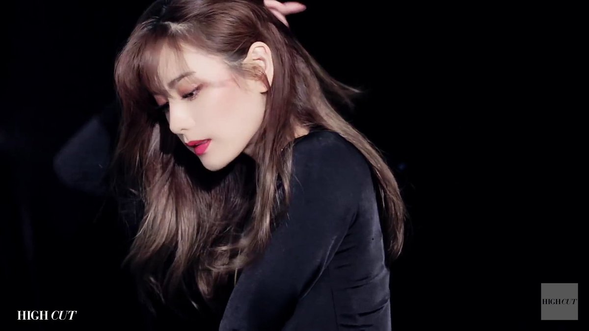 asjuinah's tweet photo. A Goddess https://t.co/67YyUcnOB8