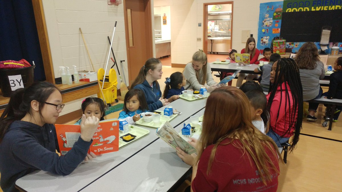 wsdWELL's tweet photo. WHS read with learners at LGES. #earlylearning https://t.co/Iw9d3sgPcW