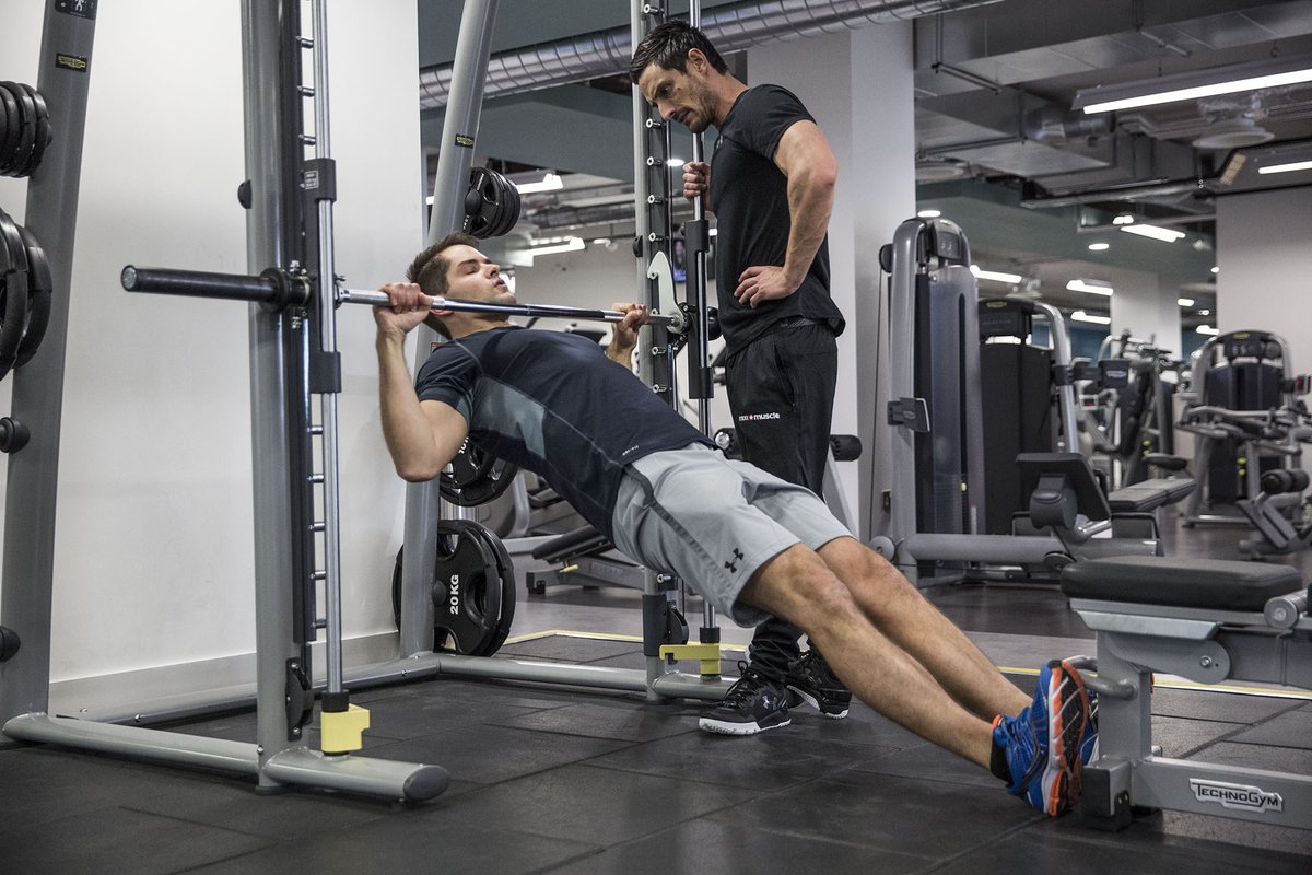 A few from <a href="/MaxiNutrition/">Maxi Dummy</a> event launching the new #MaxiMuscle range @ @ALEXFITNESS_uk Being put through my paces by <a href="/TQR_Training/">Toby Rowland</a> #ForTheFew