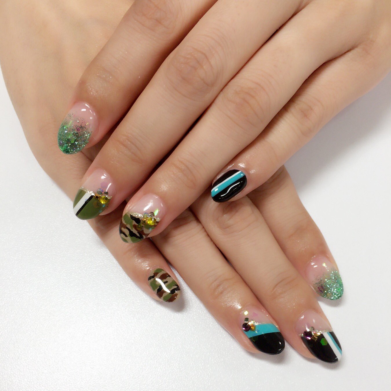 ナイスネイル池袋 お客様オーダー ワールドトリガー 諏訪洸太郎 荒船哲次モチーフネイル 隊服の色と諏訪さんの私服を入れて仕上げました T Co 6azwskwue3 Twitter