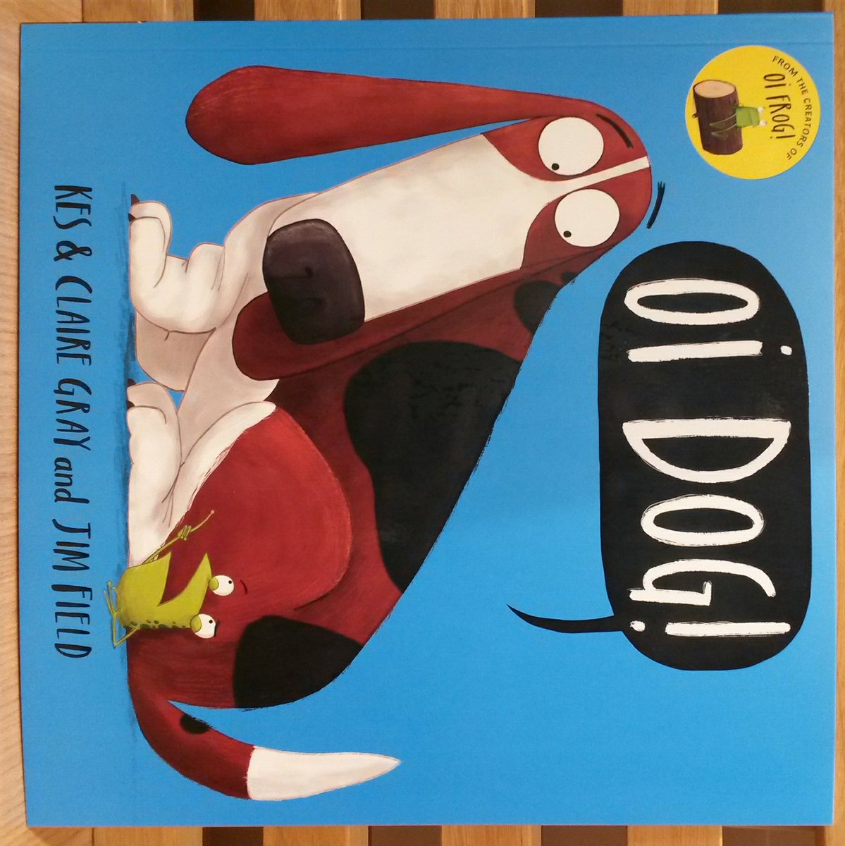 OceaneToffoli's tweet photo. Oi Dog! 🐶 Beware -the frog is changing the rules! 🐸 Hilarious book and great evening at @WaterstonesPicc! 📚 @hodderchildrens #ChildrensBooks https://t.co/JmVSrStOD6