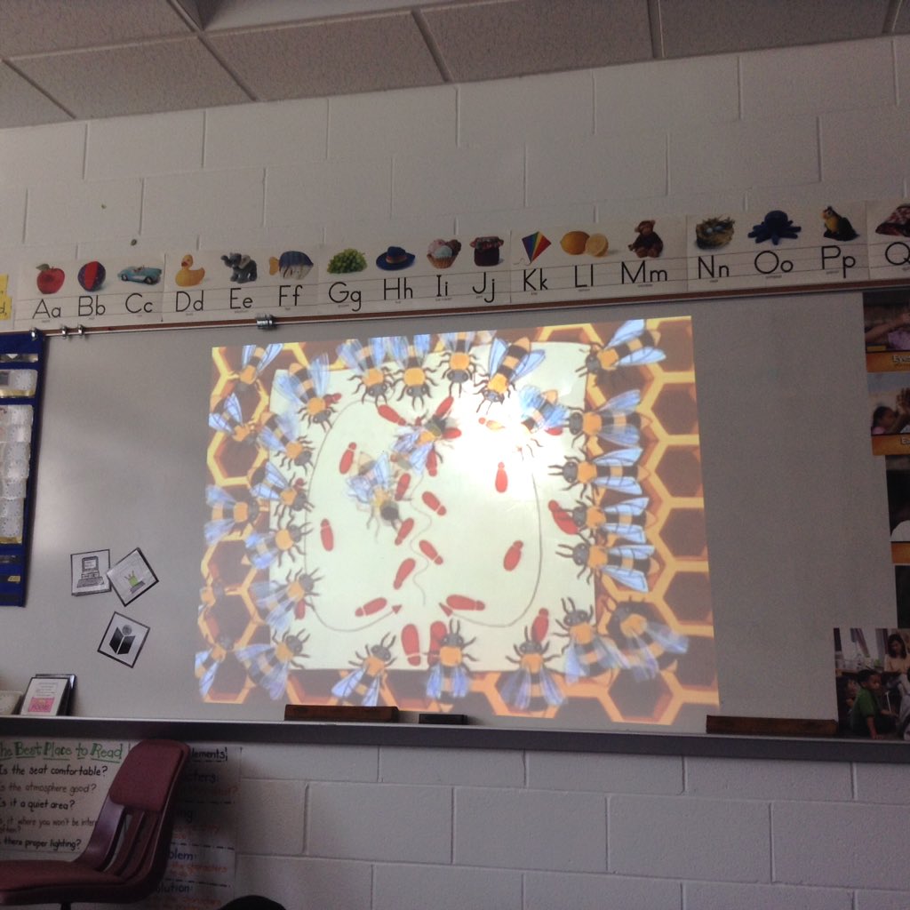 1mrsbedingfield's tweet photo. Movie @MagicSchoolBus is our choice for our Marble party! #ivyhillleague #beesdance https://t.co/ykXZuOzVK4