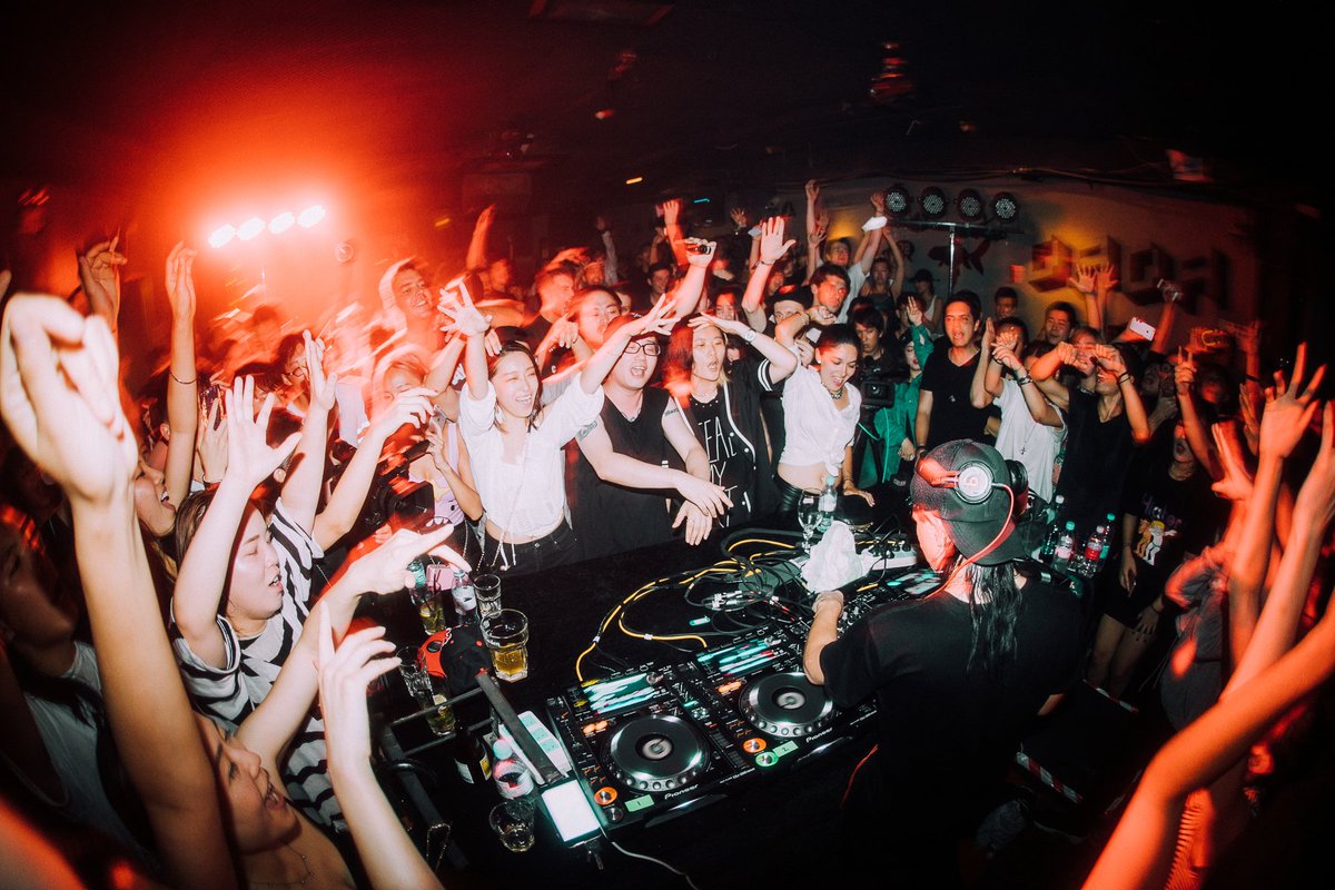 Skrillex tweet picture
