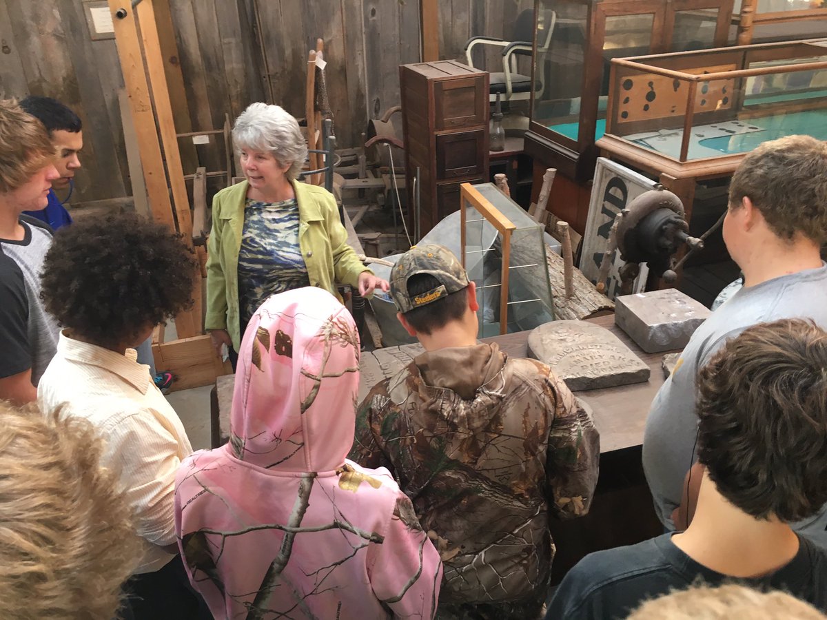 Savannah_FFA's tweet photo. Ag Science I students got a personal tour of the Andrew Co Museum Ag bldg from Jan Glenn today! #AC175 #SAEideas https://t.co/sKLCRxB7SW