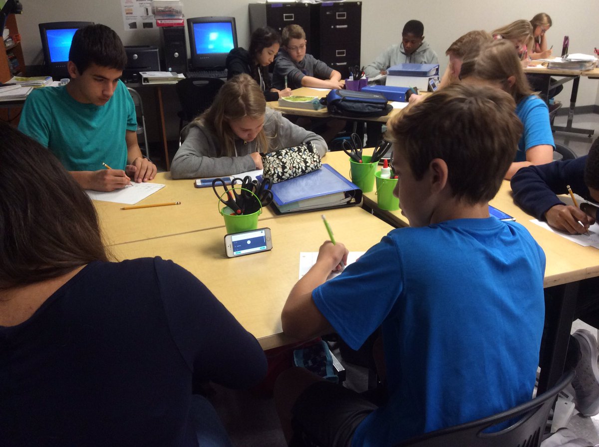 MrsSmithNavo's tweet photo. Algebra students reviewing slope using @nearpod #engaged #technology #dentonisdchat #nmsmath #nearpod @jcephas_navo https://t.co/yZeHlnHNLP