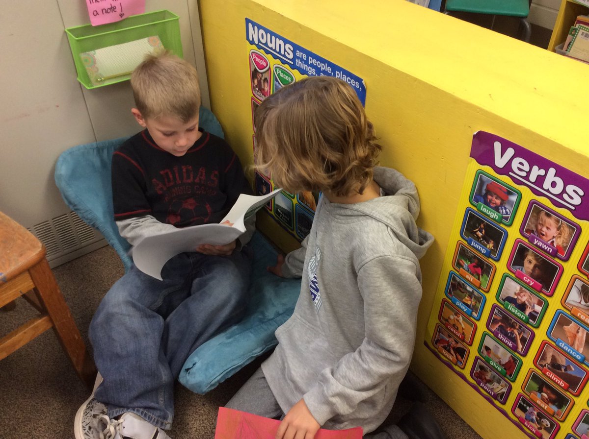 cflanesfirsties's tweet photo. Partnered with Ms. Kimbrough's 3rd graders to share our personal narratives. #superstorytellers https://t.co/oAxhsv7fOy