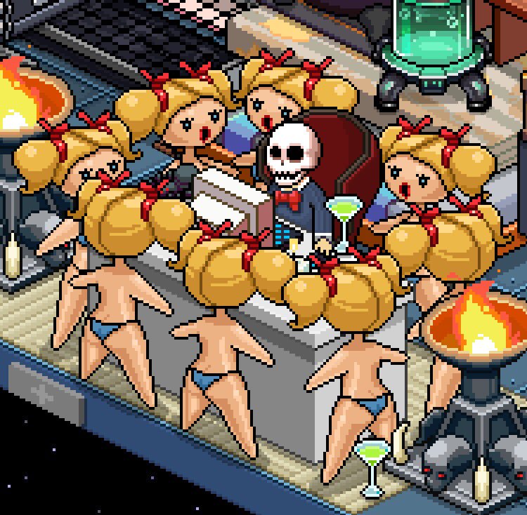 maxmoefoe's tweet photo. When the fan-girls enter the bone-zone https://t.co/Enfl5aNp4F