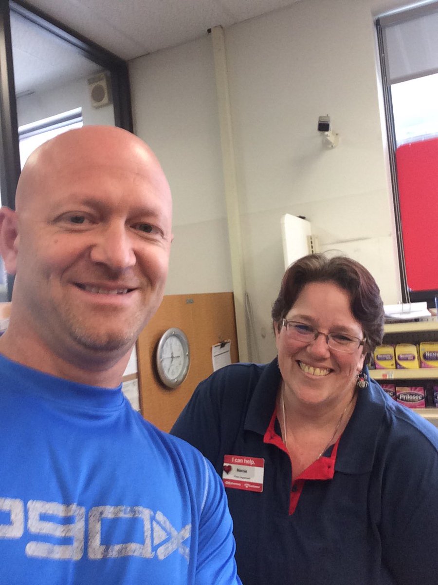 cvsbrian's tweet photo. First #cvspay with Marnie at CVS 2128 #cvseasy @region2smiles https://t.co/oCMxCVUD80
