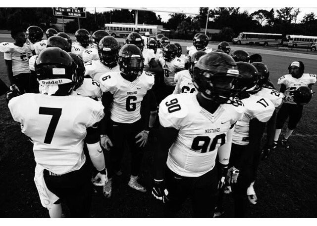 itszaayy's tweet photo. GoodLuck to my boys tonight!! โค๏ธ๐๐ดThey entering the dark side in a few hours ready to eat ๐ฏ๐ด๐๐ด #BeatAPK @WekivaSports https://t.co/eseDvqXbhb