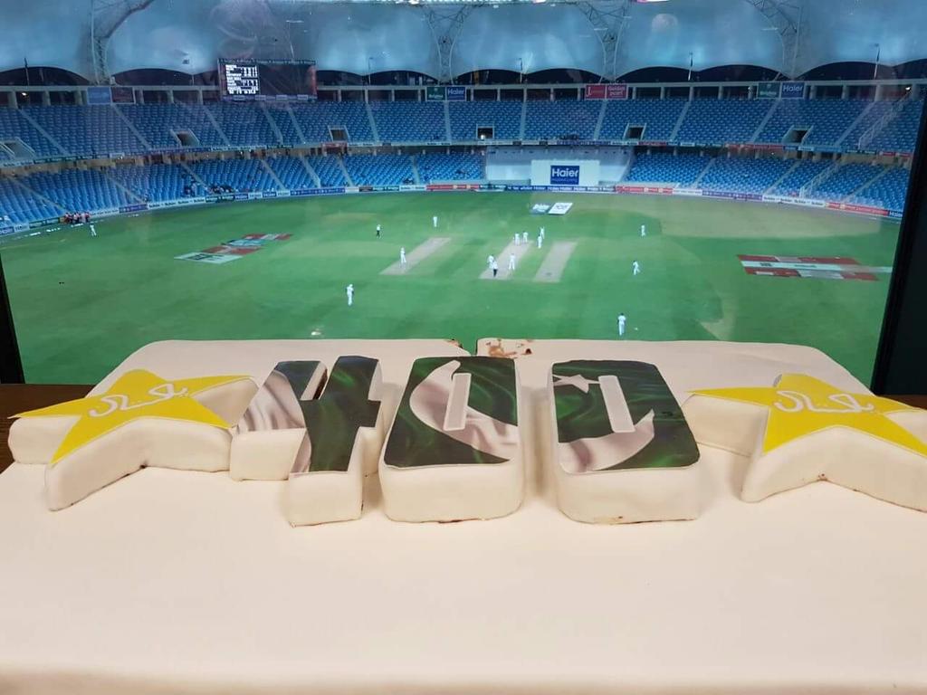 Ufwniaz's tweet photo. #PCBOfficials 400th Test match Celebrations with Journalists.
#PAKvsWI https://t.co/zeWSSqpXfY