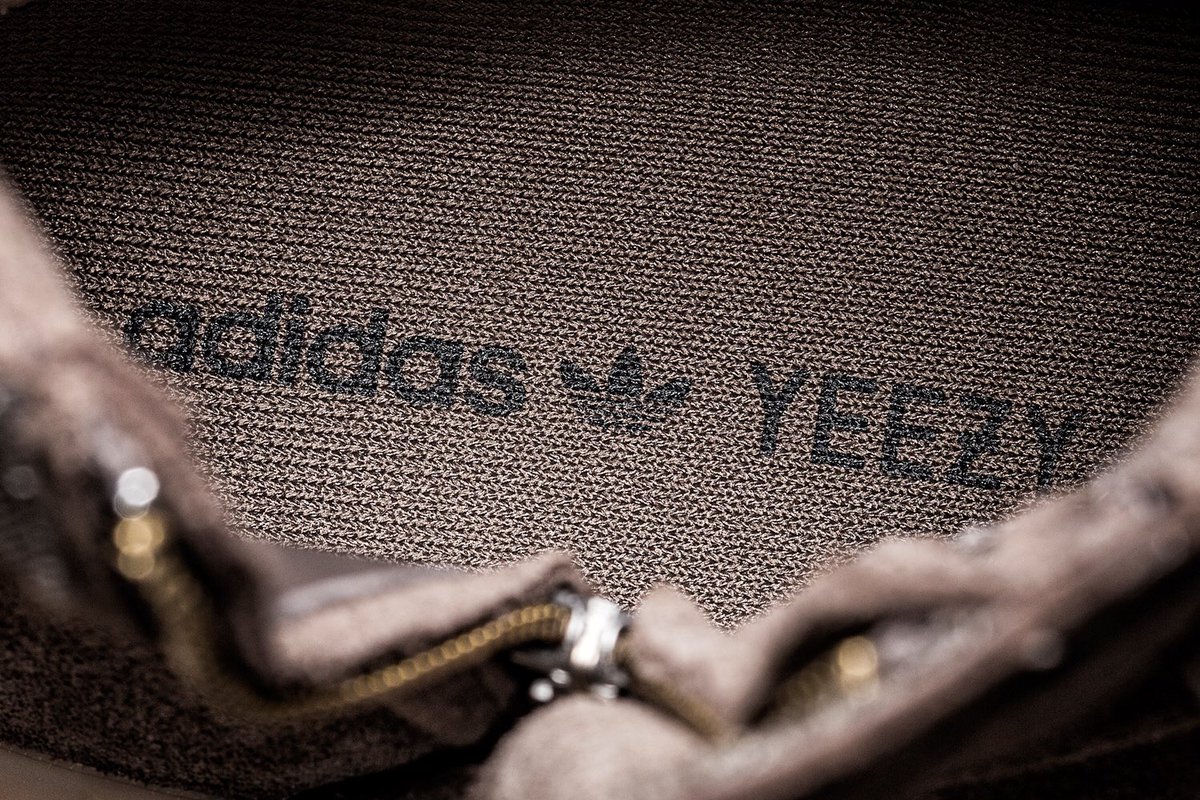Un ícono renovado. Una silueta más suave.. las adidas Originals #YEEZYBoost 750 ya están en nuestro país: bit.ly/2dM9qxK