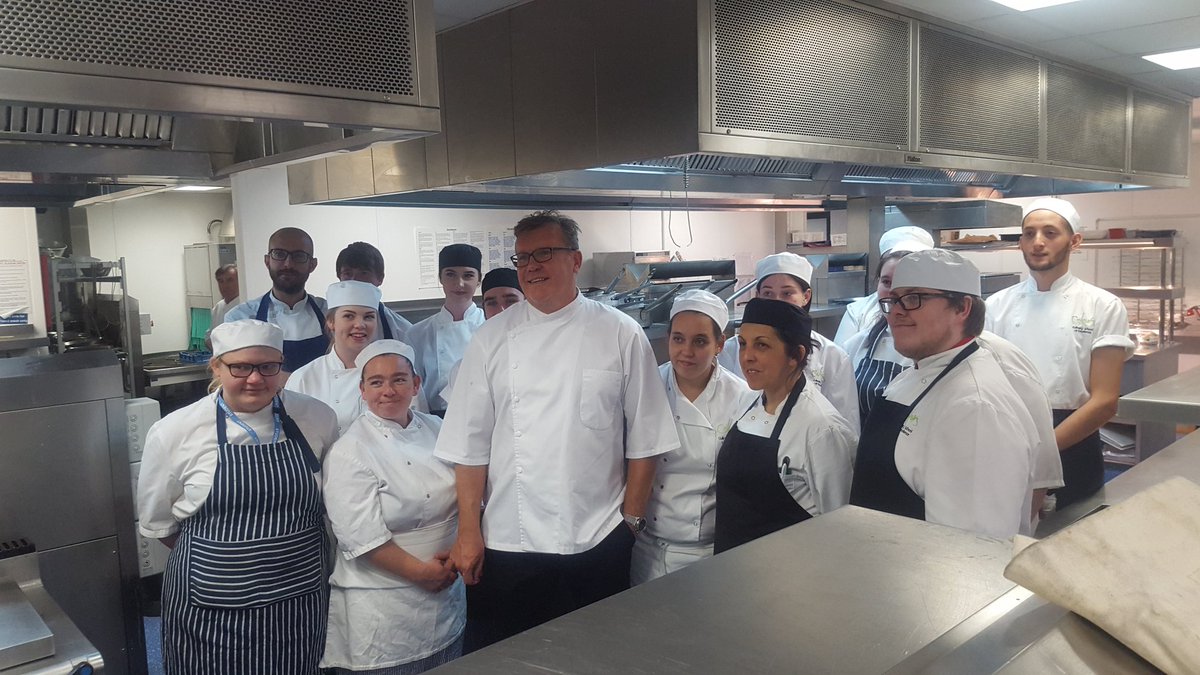 ColoursFineDine's tweet photo. Our Catering &amp; Hospitality students are getting ready for tonight's Guest Chef Dinner with @NigelHaworth @NorthcoteUK https://t.co/9pi2VJP6xk