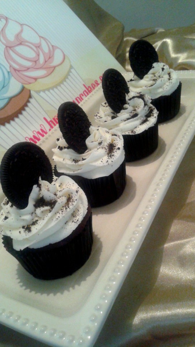 BryeCupcakes's tweet photo. #BryeCupcakes Oreo Cookie Chocolate Crunch #delicious #Orderabox #cupcakes https://t.co/f77wcfK467 https://t.co/uccXGjnoC1