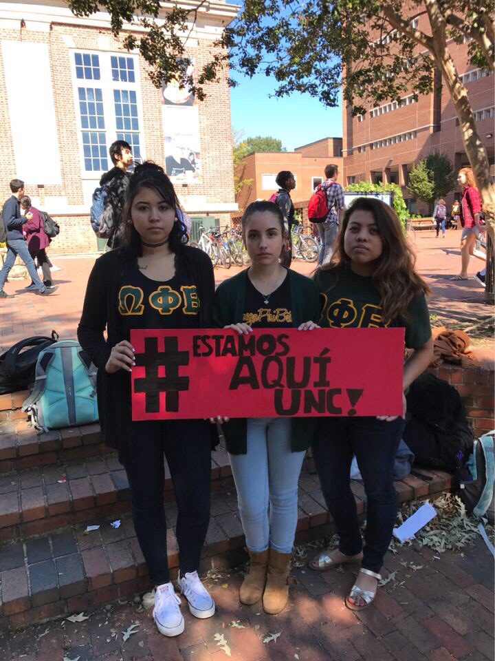 UNC_Betas's tweet photo. Don't forget to stop by the pit and join #estamosaquiUNC photo campaign! https://t.co/VDlJuZrqFF