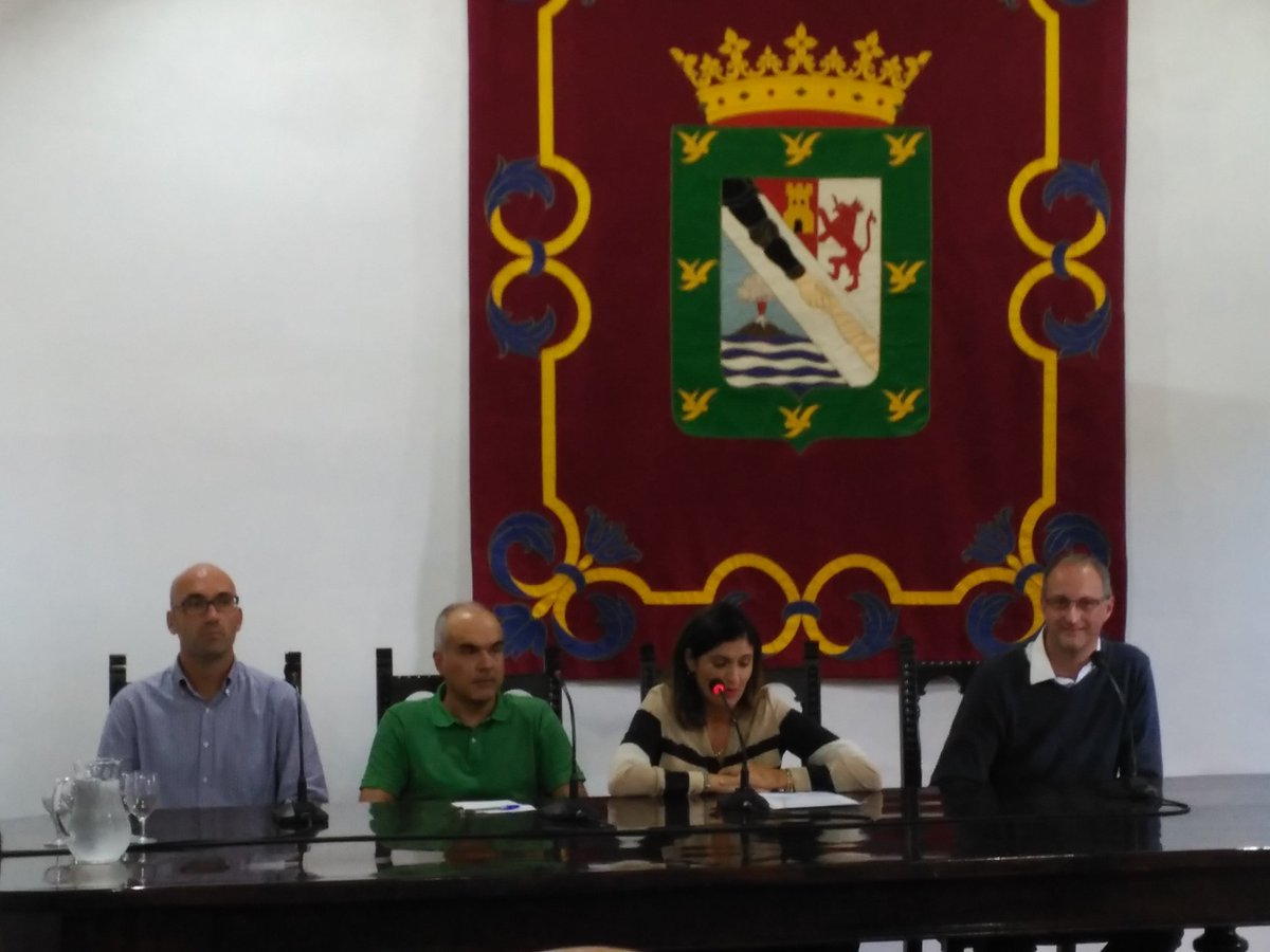 akoran_112's tweet photo. Día Internacional para la #Prevención de #Desastre bajo el lema “Vivir para contarlo” Comienza en #Güimar la jornada que conmemora el día. https://t.co/WAnXOjQhlt