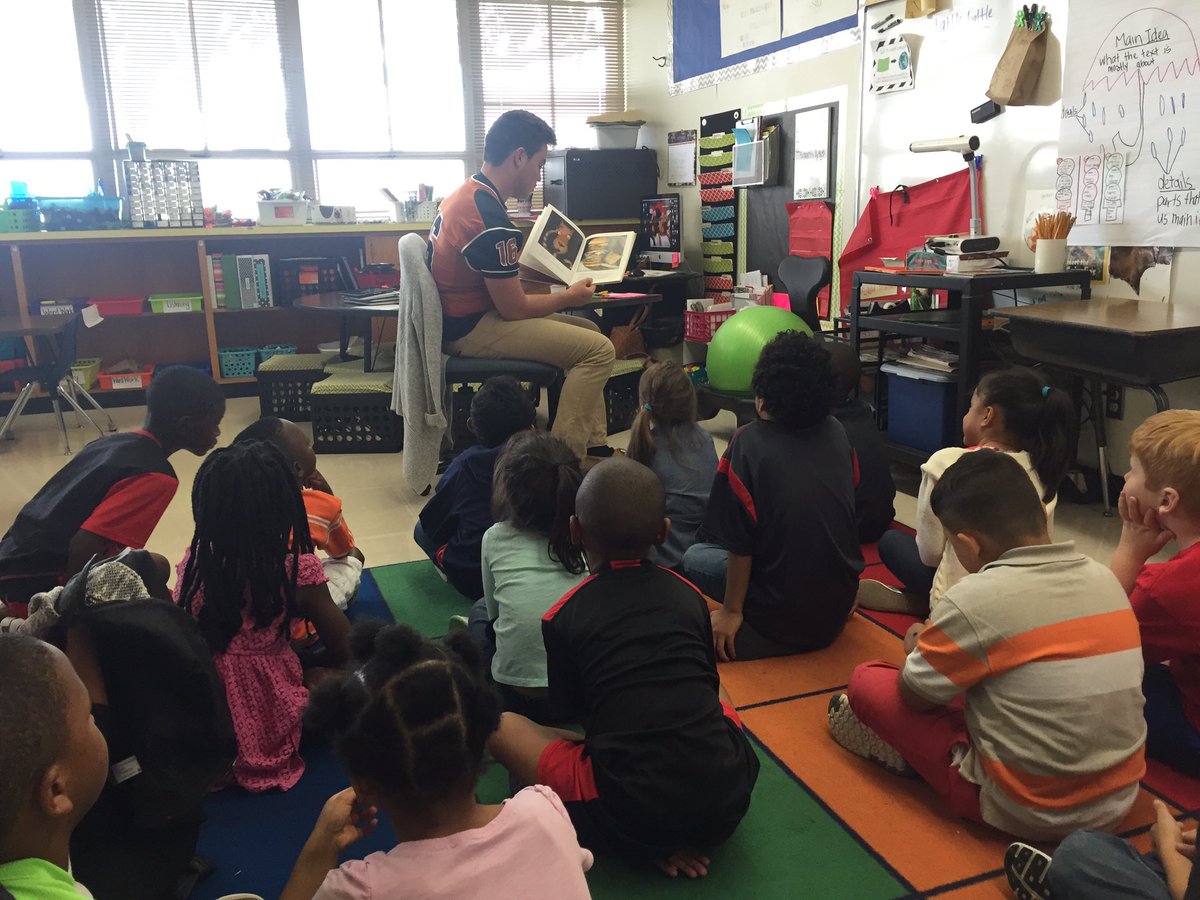 themrsjackman's tweet photo. Connor with the WMHS football team came to read to us today! #readplaytalk #seabes @ReneaKern https://t.co/MZe7laxh14