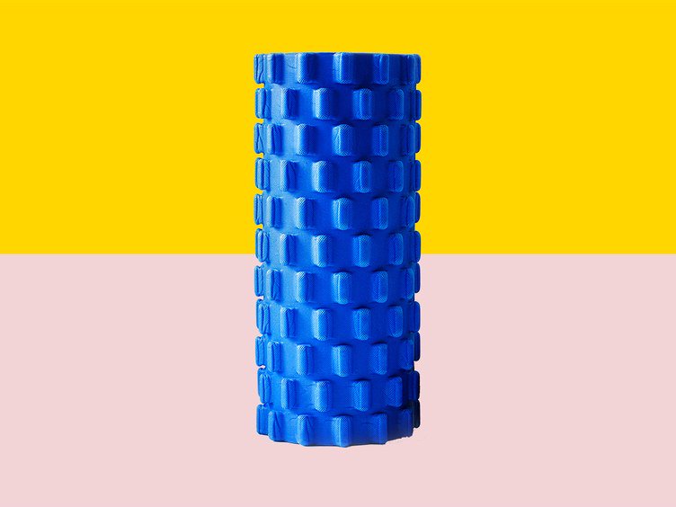SCSquareOne's tweet photo. 3 foam rolling techniques for tight hips #SweatBetter via @SELFmagazine  https://t.co/plydXIBnNQ https://t.co/fnuNxmuVVA