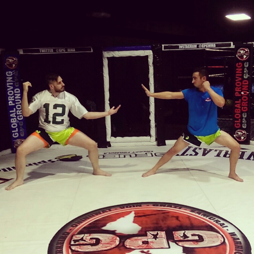 BBFfighter's tweet photo. "Your wrestling is no match for my wu-tang style" keeping it goofy in the gym lol #MMA  #HandsUp #MuayThai #wrestling https://t.co/pSgPFBCjkq