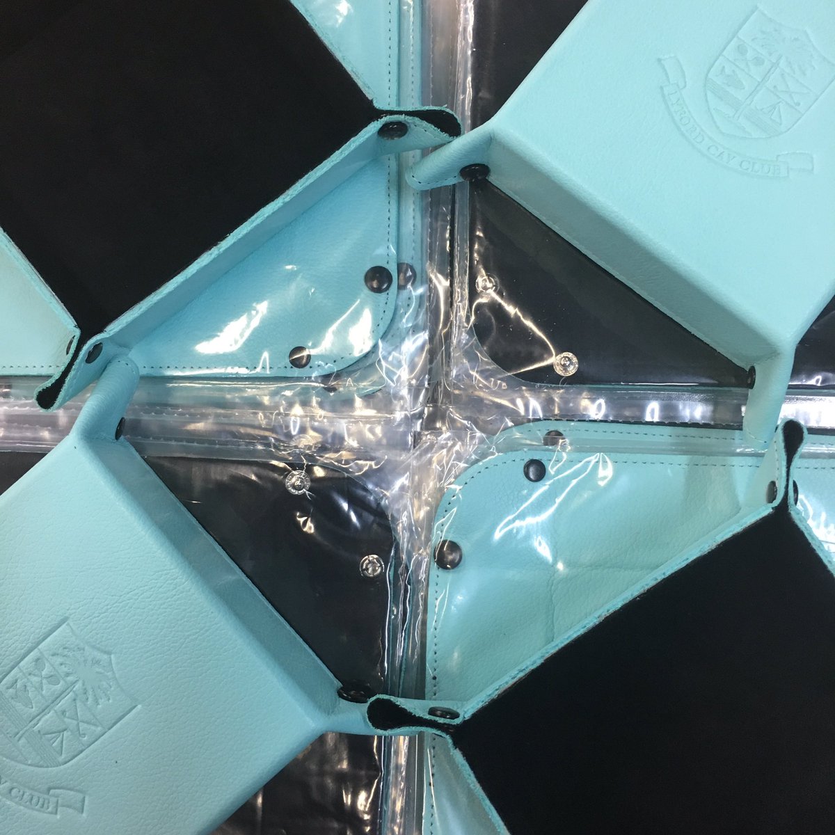 TLTLEATHER's tweet photo. Snap valets! #turquoiseleather #catchall #leathergoods #tlt https://t.co/0UJbPHuNhe