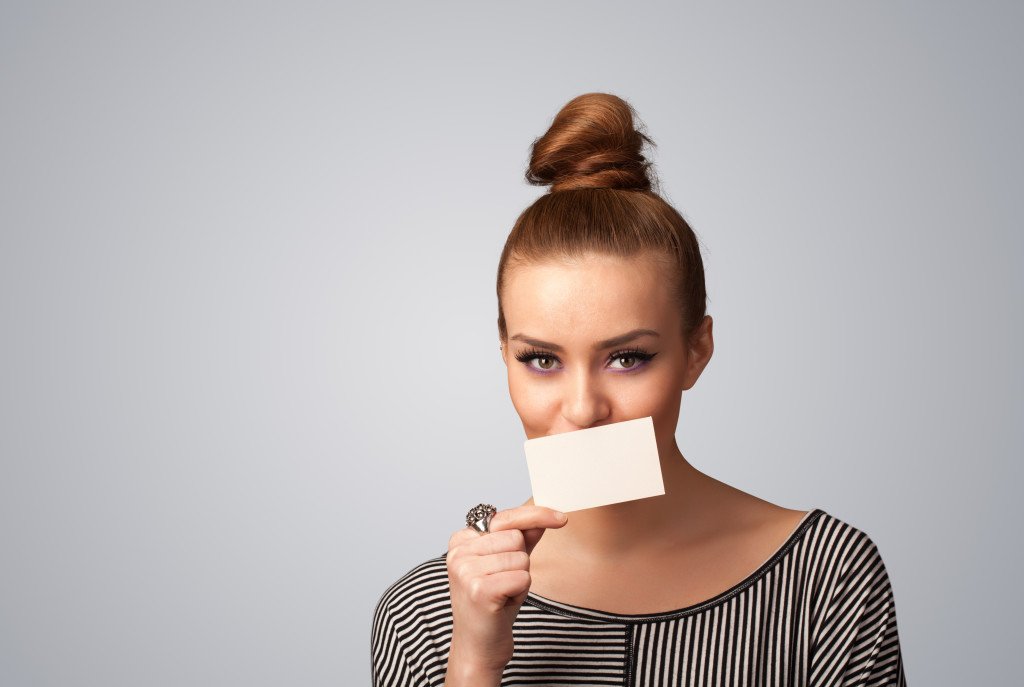 Ordering an #AmericanHairlines gift card online is quick and easy! 
american-hairlines.com/giftcard.php