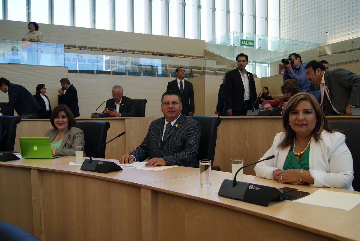 DipVerdeGto's tweet photo. Inicia Sesión Ordinaria, que puedes seguir a través de este enlace: https://t.co/5AoiTbjhMb @BetyManrique @SOLEDAD_LEDEZMA @MendezGPPVEM https://t.co/0e5m9gqLws