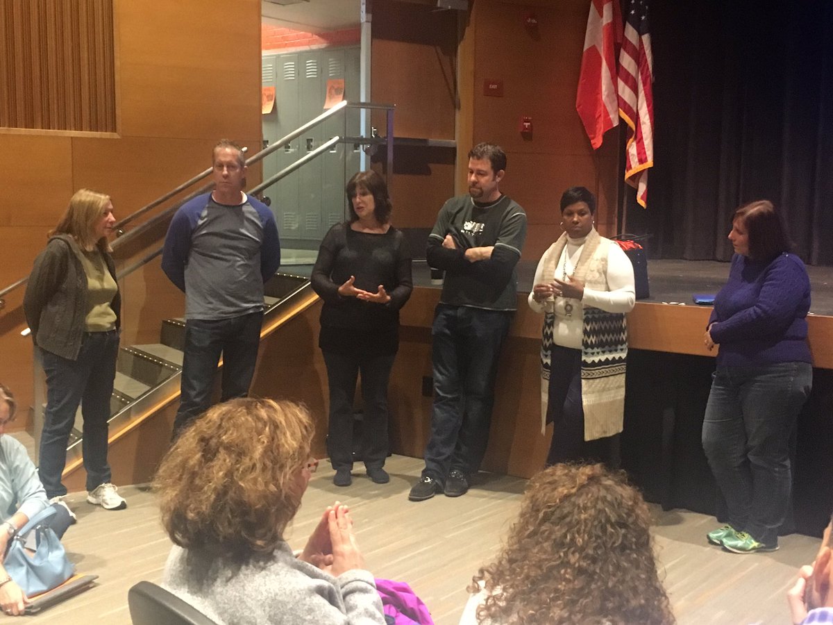 debbiekjackson's tweet photo. Great morning spent at Orange High School! #orangelearns #solecle #csuteach #teamhpac https://t.co/2Qq4SIO8pu