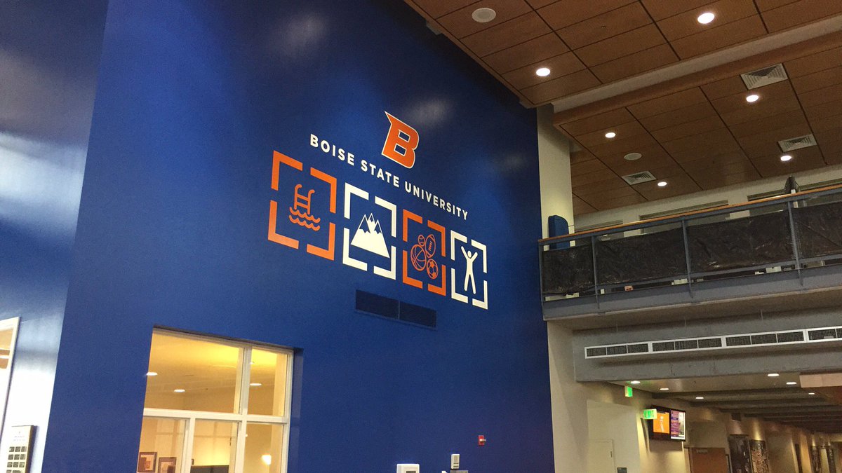 Duthvader's tweet photo. #Boisestate #sharedleadership16 https://t.co/qW63Txkymp