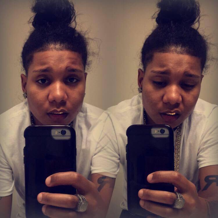 PRETTYSTIZZY's tweet photo. #DoubleTrouble 😏😏 https://t.co/RJZN1PmyZQ