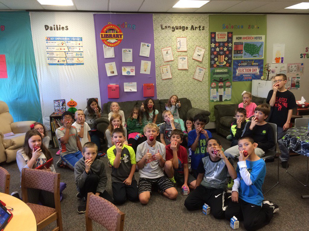 MichelleNick7's tweet photo. #greatapplecrunch @MichelleNick7 @PCSD_HC #RaiderStrong https://t.co/alvFbSUSiW