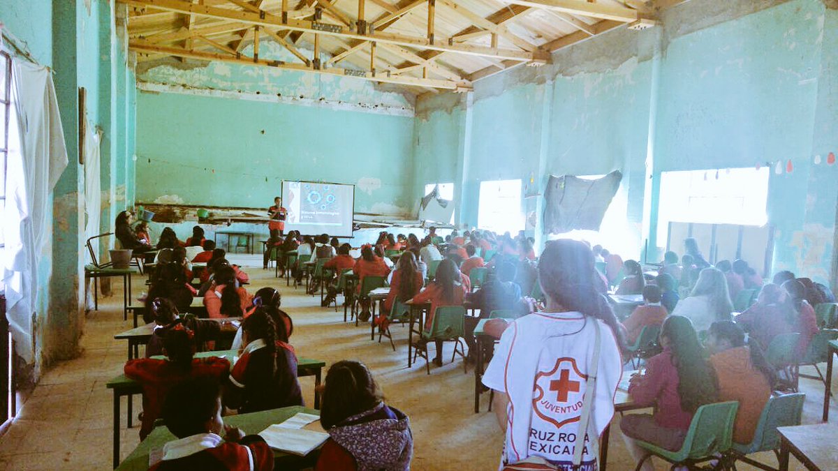 CruzRoja_Edomex's tweet photo. Personal de #Juventud imparte el taller de prevención contra VIH/SIDA a alumnos de primaria en Zinacantepec #prosalvid #prosalsex https://t.co/hnh0OEDqxe