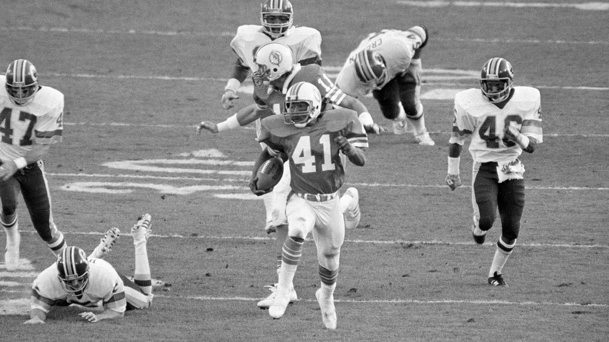 #RIP Fulton Walker, man behind one of greatest plays in @MiamiDolphins history bit.ly/2dWdZVd?utm_me… https://t.co/WfGvqVJ4bf