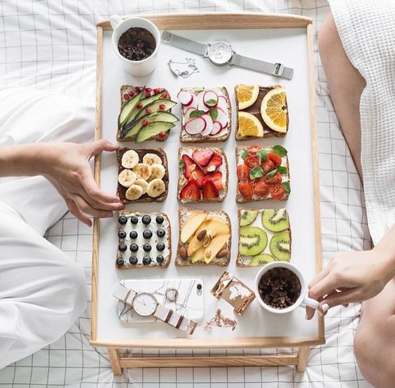 Look, Ma! No Knees: Easy Breakfast Ideas to Fuel Your Workday zurihall.com/look-ma-no-kne…