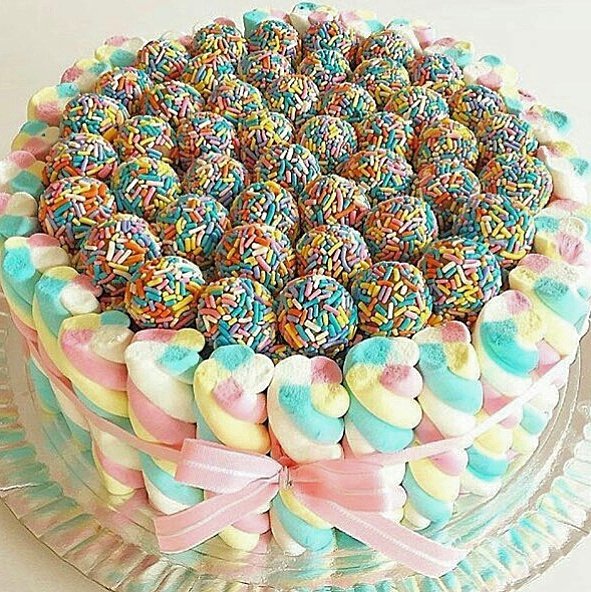 PasteleriaCL's tweet photo. #ColorCake una torta llena de colores con chocolate ! Pedí la tuya🌈#PasteleriaCakeslovers ❤ https://t.co/LKqTETaPQM