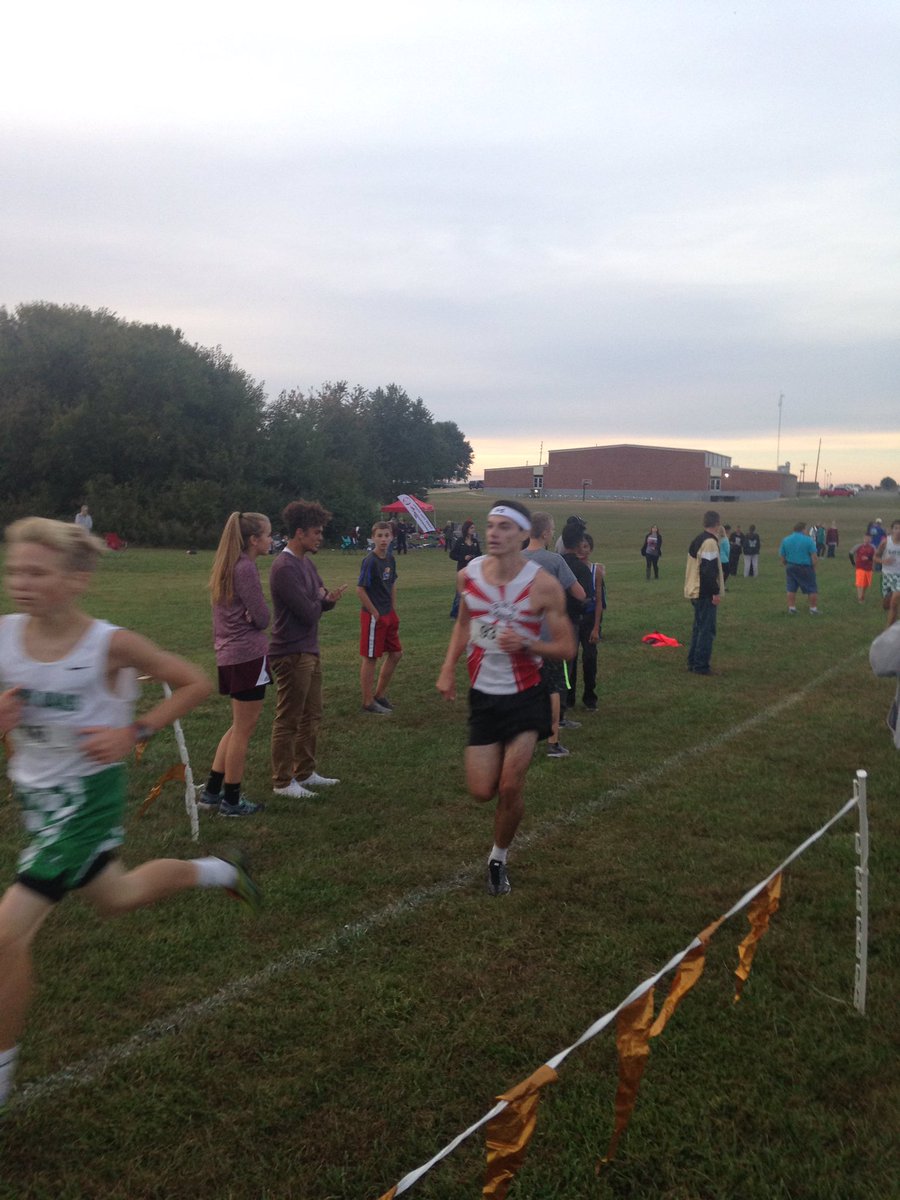 SBooneHS's tweet photo. Boys' varsity race pictures @sbcxc https://t.co/wBu1u8P9n4