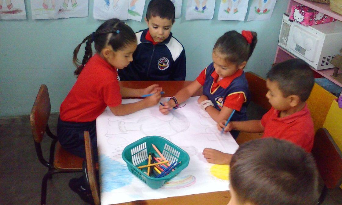 CLIFPNER_599's tweet photo. Esc.Bas.Con. "El Sorure" NER 599. Ahorro Energetico. Educacion Inicial. Profesora Elvina Orozco. https://t.co/fR6WEj4dll