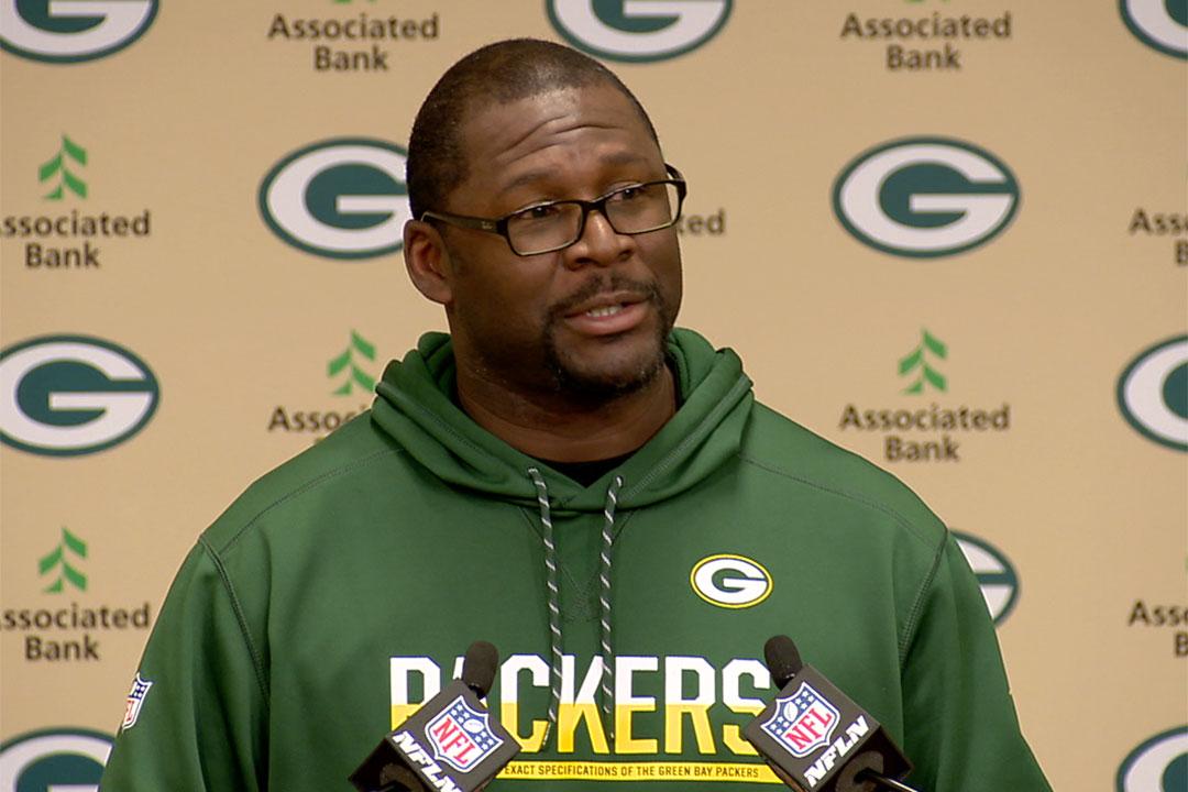 Offensive coordinator Edgar Bennett talks about the #Packers RB situation.  🎥: pckrs.com/mlh6  #DALvsGB https://t.co/tyIWTjHtop