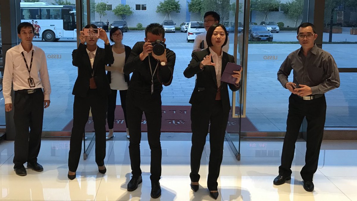 BB7FireSecurity's tweet photo. A visit to China can involve the odd photo.  In fact quite a lot of photos and even an interview or two. #presidentialtour #cbuilde https://t.co/V9lrDO6RKe