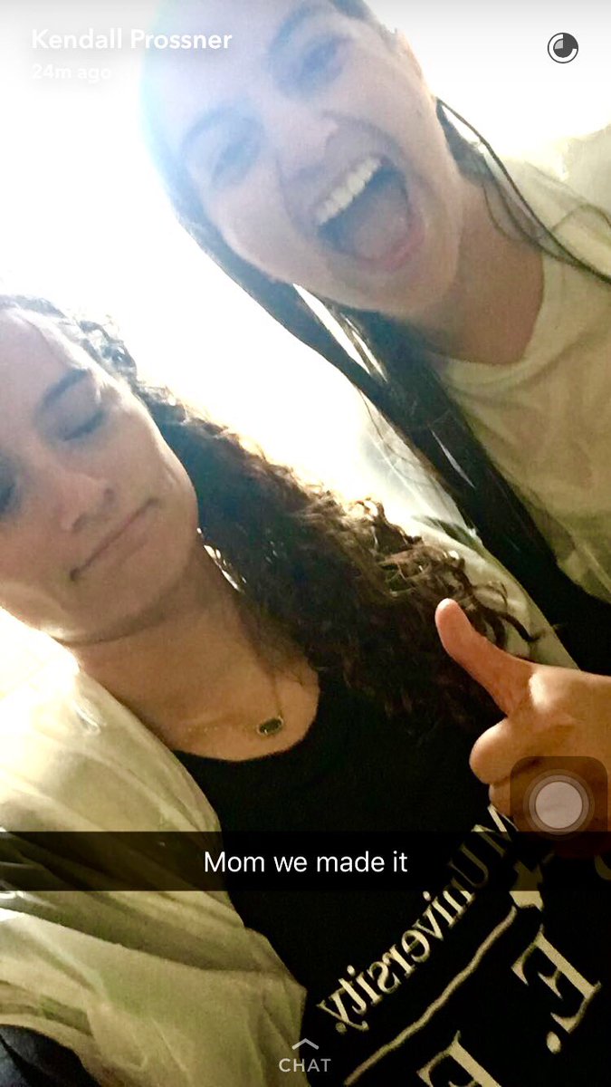 nicki_rey97's tweet photo. 10/10 would recommend running across campus with your best friend in the rain👍🏼 #CSTATprobs https://t.co/kFuTuL4cGR