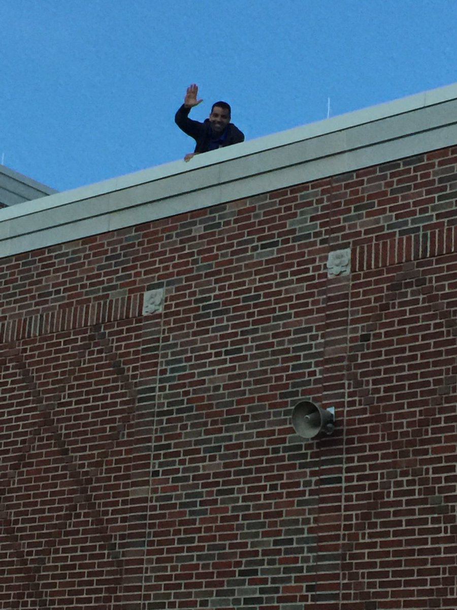 kreiber's tweet photo. Mr. Kassner takes minute away from setting up rooftop camp to say hello to those below! #LoseABet #4GoodCause @WyomingCity @tiffany_brennan https://t.co/LSRTg8QHUQ
