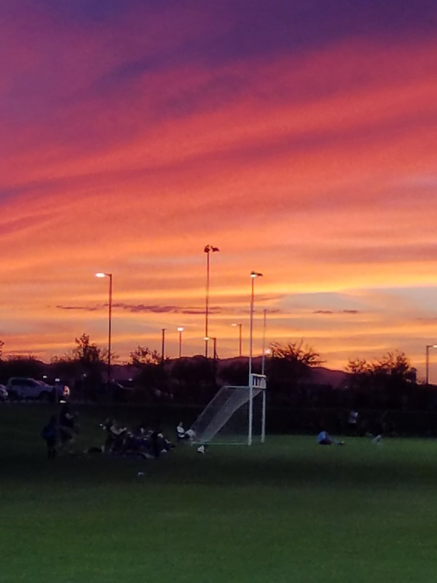 StorageBandit's tweet photo. Check out this sunset from #maricopa https://t.co/7jJBHs3oCh