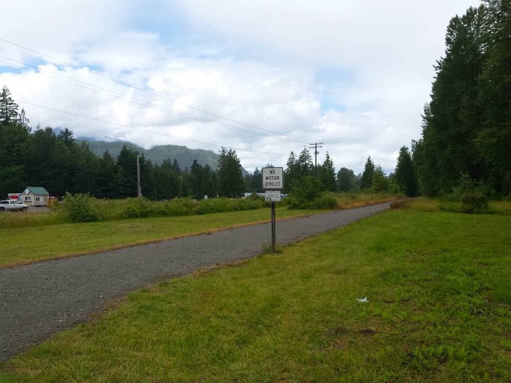 roadtripsnw's tweet photo. The #SkagitCounty #CascadeTrail in #Concrete, #Washington. #urbantrail #trail #TheCascadeLoop #CascadeLoop #NorthCa… https://t.co/5aHwWBLayh