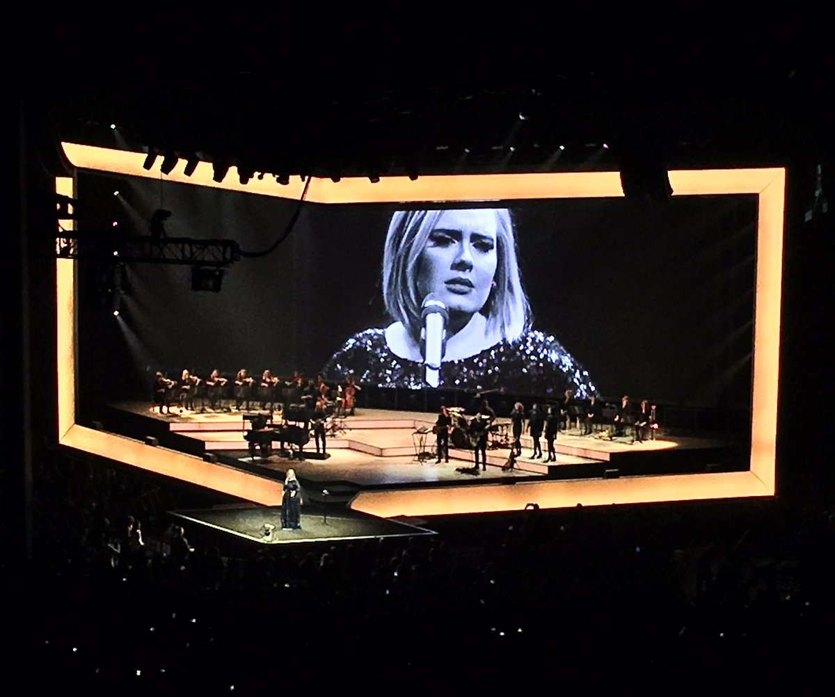 bflosenrab's tweet photo. #AdeleLive2016 #adeleindc #adeledc #adele https://t.co/YYF3TswLjB