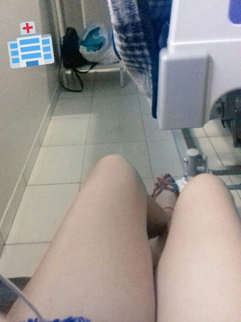 Karen_Reyes97's tweet photo. Cuidando a la abuela #Comeri https://t.co/B2zaShPhUs