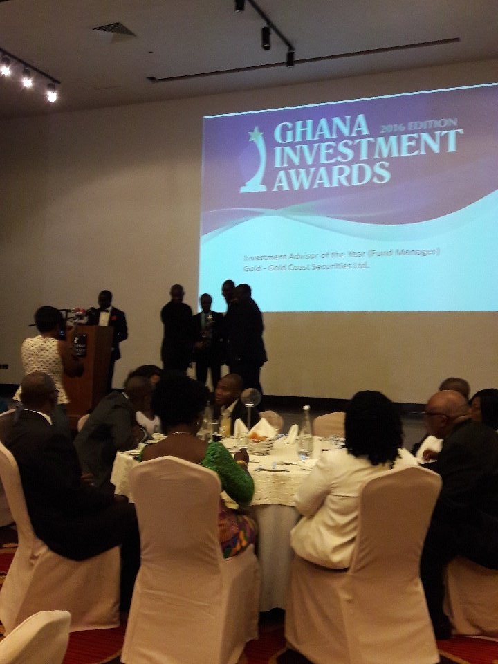 Staphie's tweet photo. Gold award.... investment advisor of the year 2016..Gold Coast securities Ltd #Gia2016 https://t.co/j9s5bOMSGf