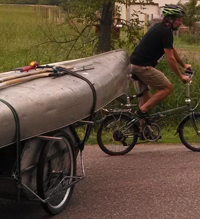 bfc_Steve's tweet photo. .@ofsevit #MeanwhileinCanada an imitator! But my canoe is larger. https://t.co/UM806oLK5D